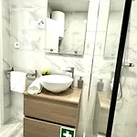 Apartment Da Rocha, 504 Casa Dos Arcos, Sunny Studio, Air Conditioning, Internet, Pools, Sea View, By Ig Portimão