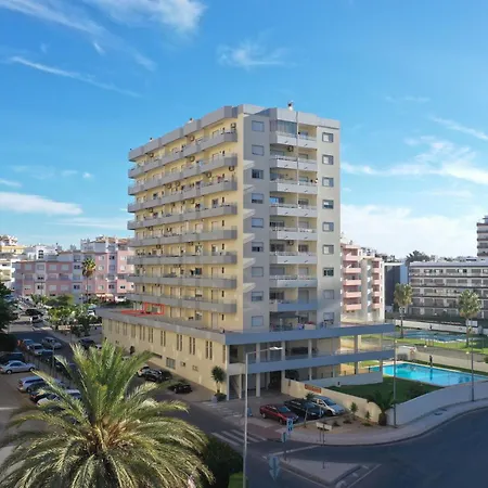 Casa Dos Arcos: Seaside With Pools And Views * Portimao